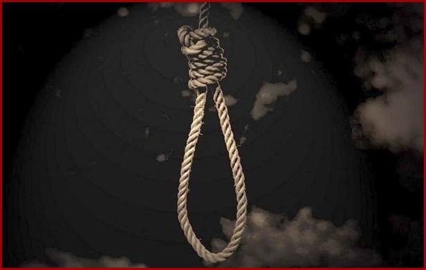 Так это Васька! В прошлом году повесился, с тех пор и ходит